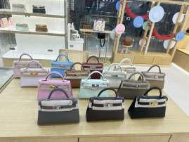 Picture of Hermes Handbags _SKUfw222905798fw